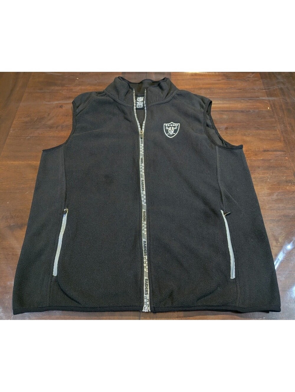 NFL Raiders Black Zip Up Vest Size L. NFL Team Apparel. 7th Generation...